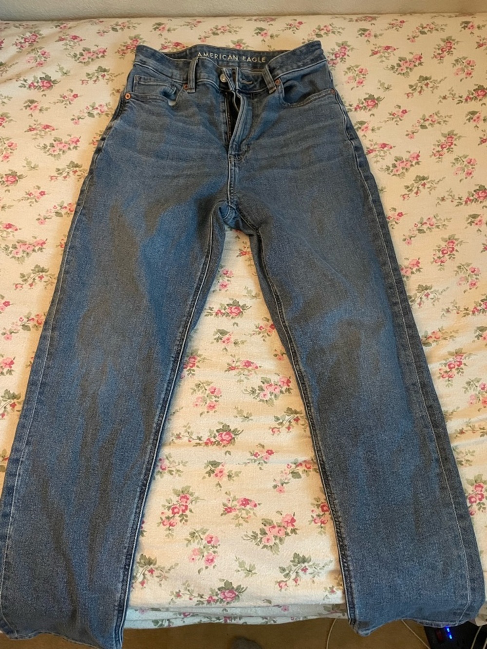 American eagle mom jeans